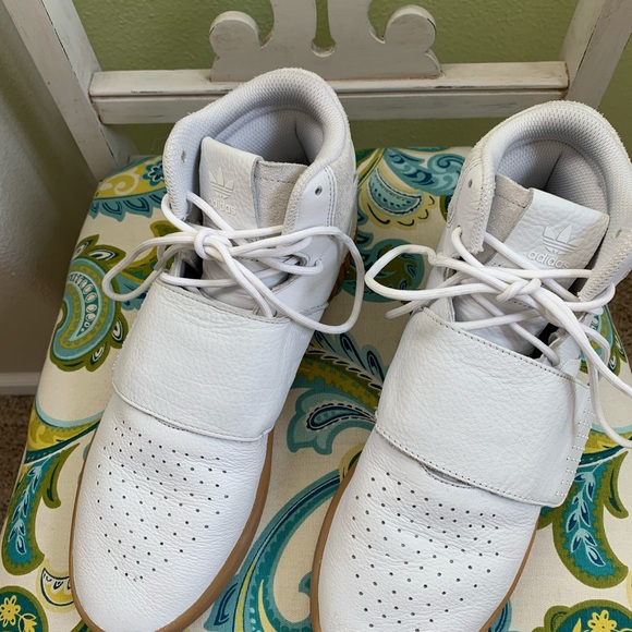 ADIDAS white shoes - Picture 7 of 11